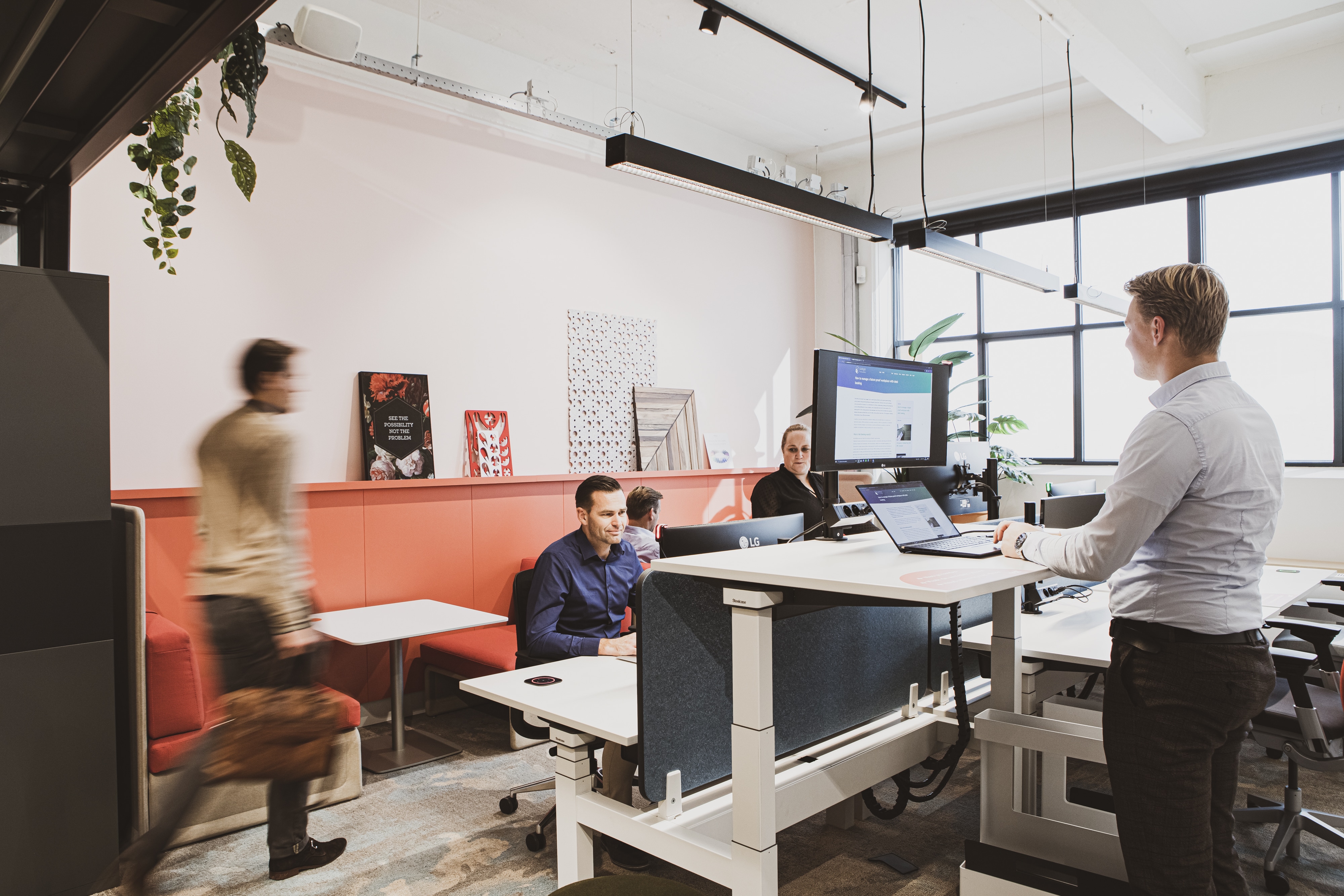 Desk Buddy - Your Hybrid Workplace Assistant 