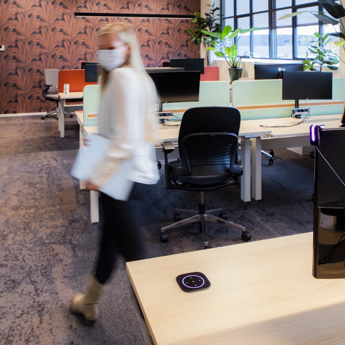 GoBright Smart Office Solutions that support Hybrid Working guarantee a healthy work environment