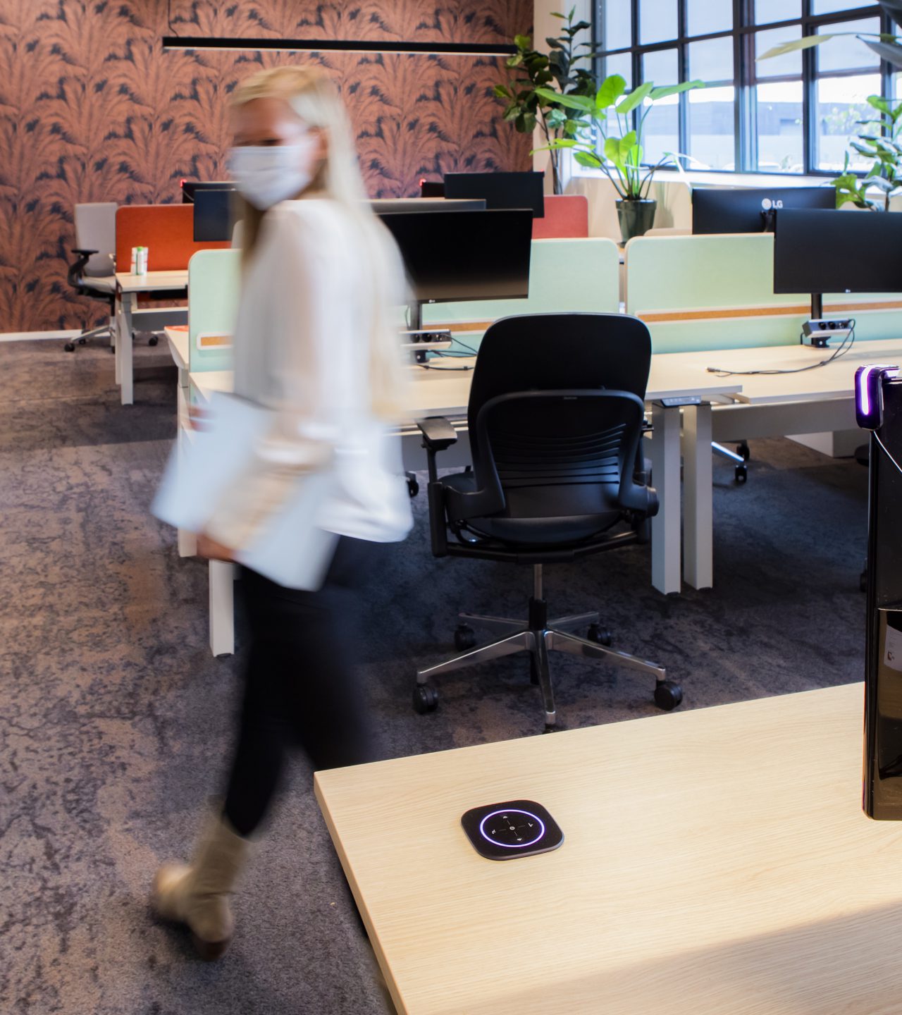 GoBright Smart Office Solutions that support Hybrid Working guarantee a healthy work environment