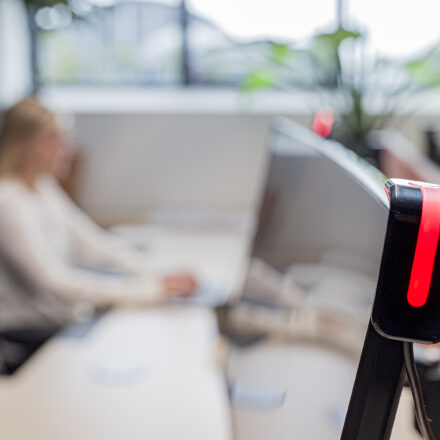 GoBright - Hardware - Glow - Desk Booking - Improve visibility