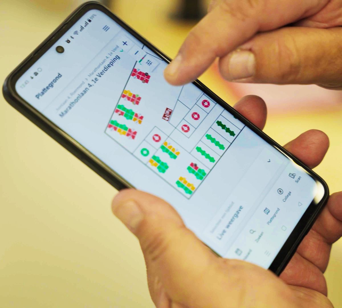 GoBright Customer Case: ROC Gilde - workspace map on smart pone - GoBright app